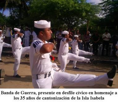 Banda militar destacó participación en desfile cívico